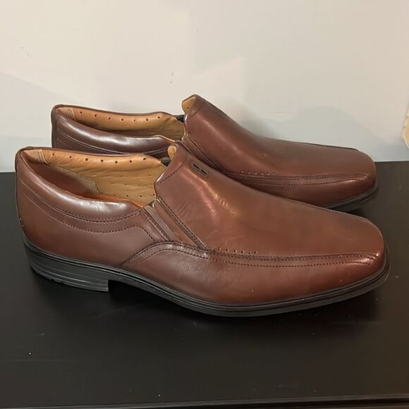 NEW CLARKS un.‎ sheridan go medium in brown
B30A-B main image 9